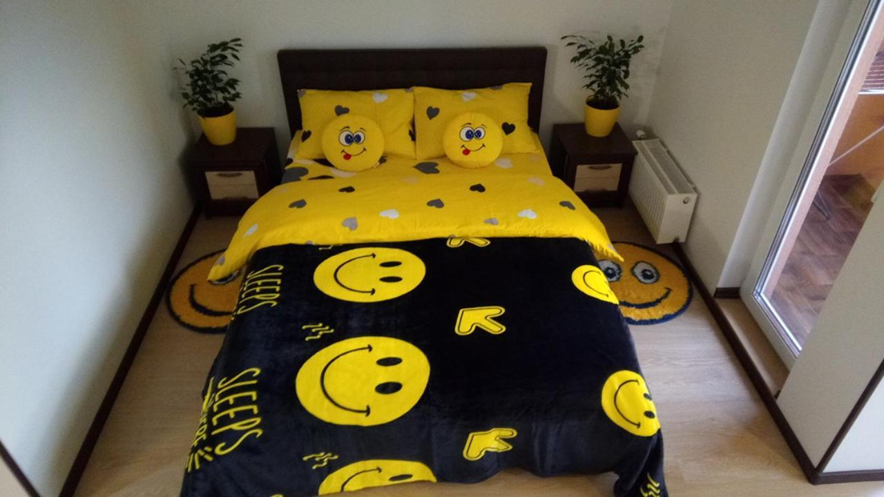 Positive Smile Studio Apartment In The Colorful Comfort Town Residental Complex. Kt-06. Kiev Luaran gambar