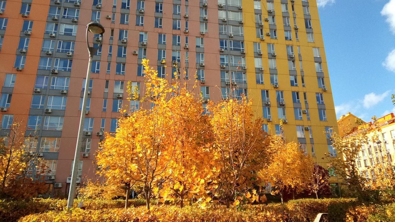 Positive Smile Studio Apartment In The Colorful Comfort Town Residental Complex. Kt-06. Kiev Luaran gambar